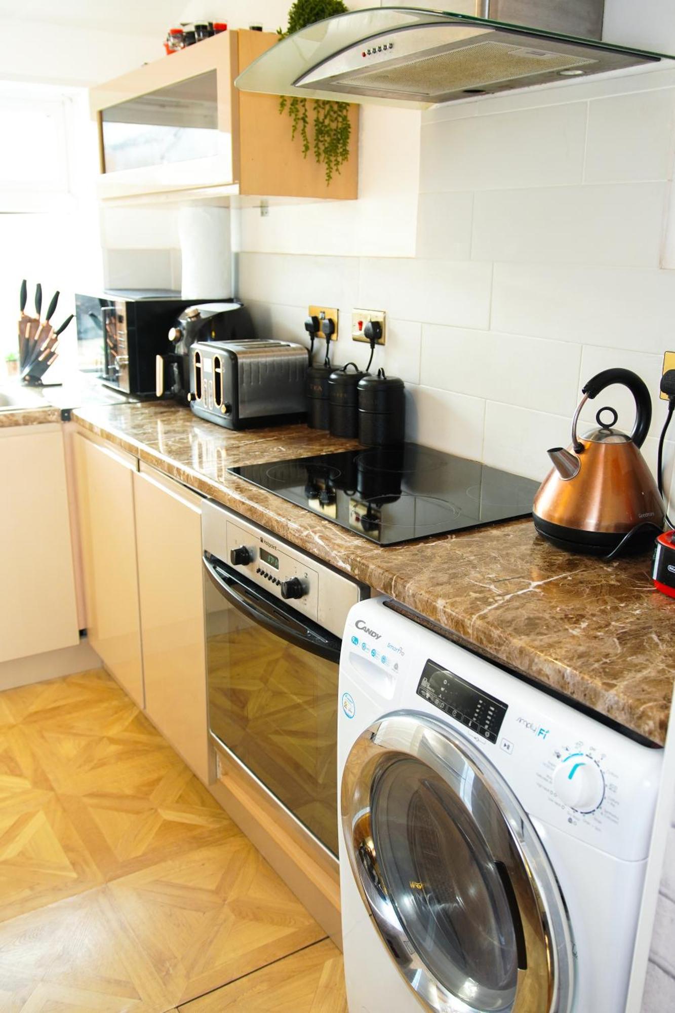 5 Bedroom House Near Cardiff City. Екстериор снимка