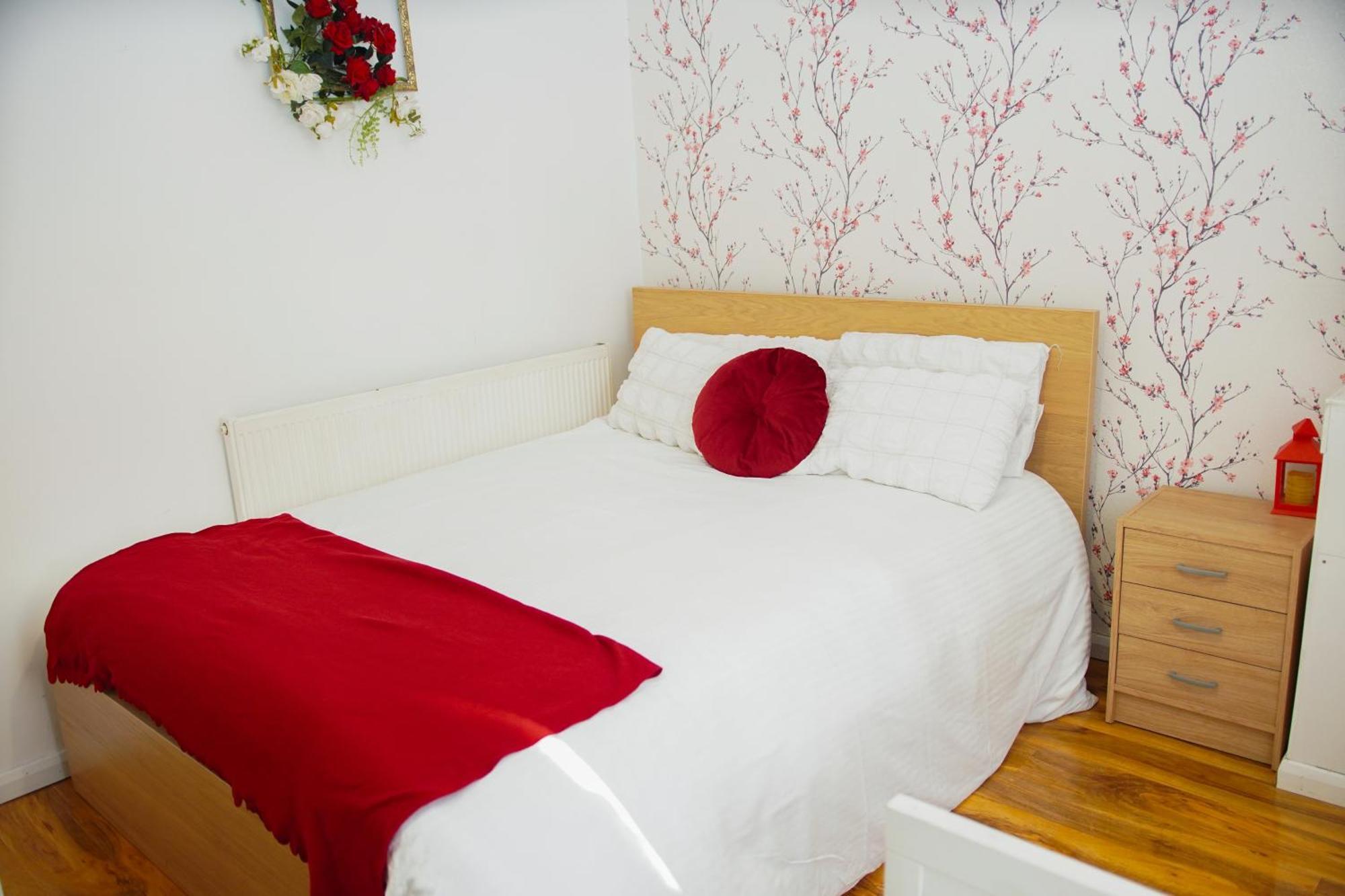 5 Bedroom House Near Cardiff City. Екстериор снимка